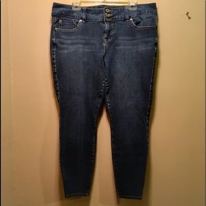 Torrid Premium Ankle Skinny Jeans 18